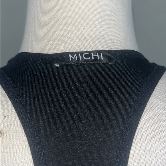 Michi - Picture 4 of 5